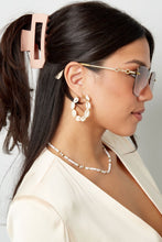 Afbeelding in Gallery-weergave laden, Hair clip rectangle - cream Plastic