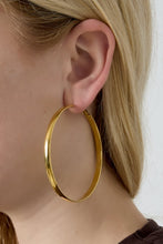 Afbeelding in Gallery-weergave laden, Basic Hoop earrings think L
